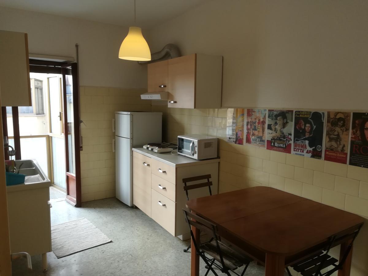 Отель In Roma Life Экстерьер фото
