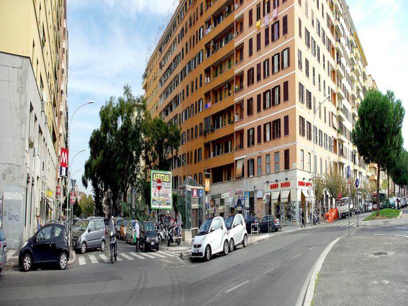 Отель In Roma Life Экстерьер фото